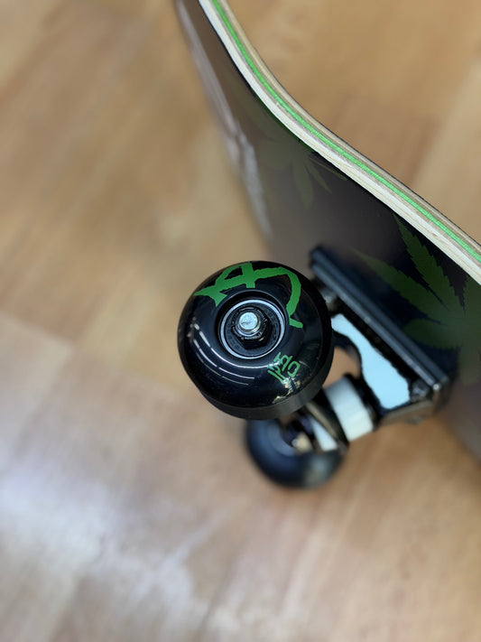 Patineta Awaken Pro Skate Smokin' Monkey
