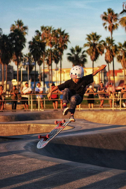 Skateboarding con Acrobacias: El Arte del Equilibrio y la Adrenalina