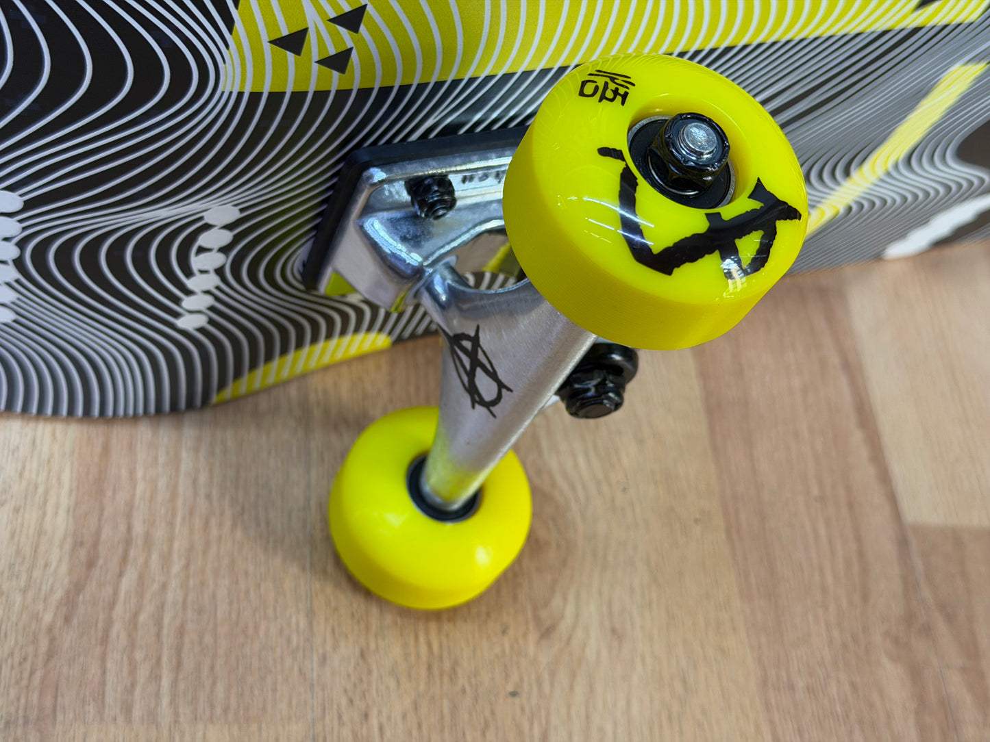 Patineta Awaken Pro Skate Gauss