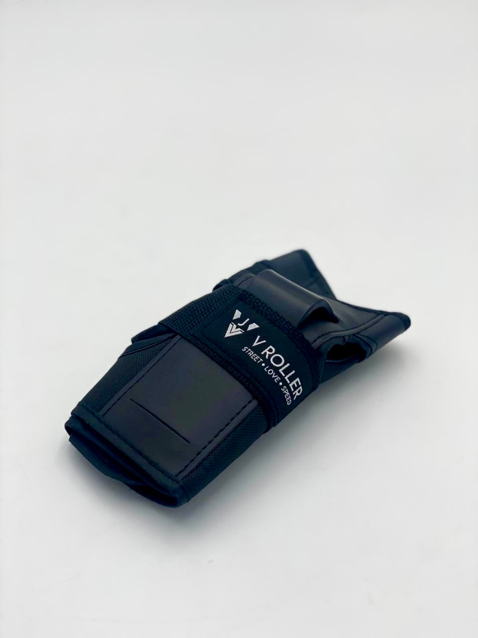 Equipo de protecciones Muñequeras, Coderas y Rodilleras VRoller Negro Arcoiris