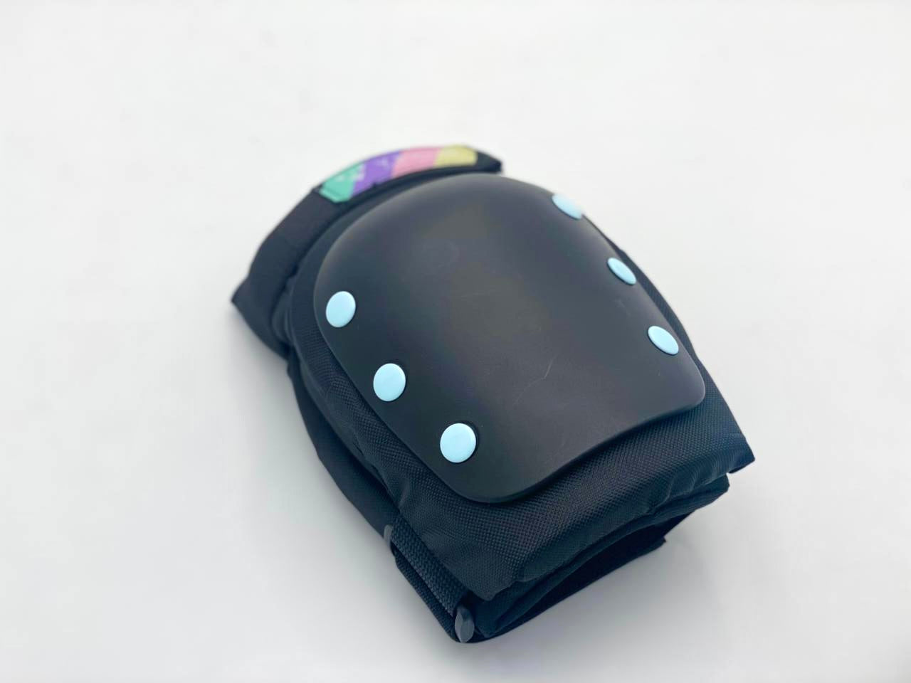 Equipo de protecciones Muñequeras, Coderas y Rodilleras VRoller Negro Arcoiris