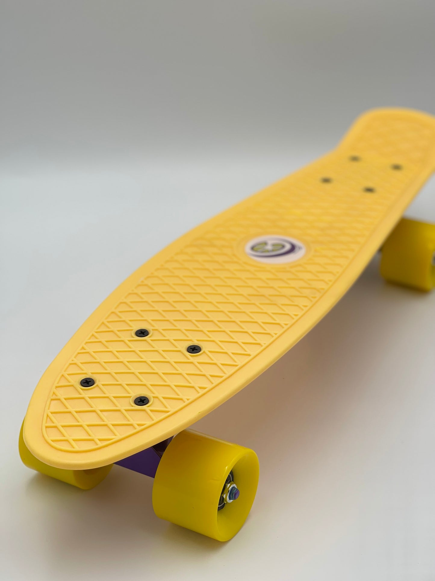 Patineta Omni tipo Penny Amarilla