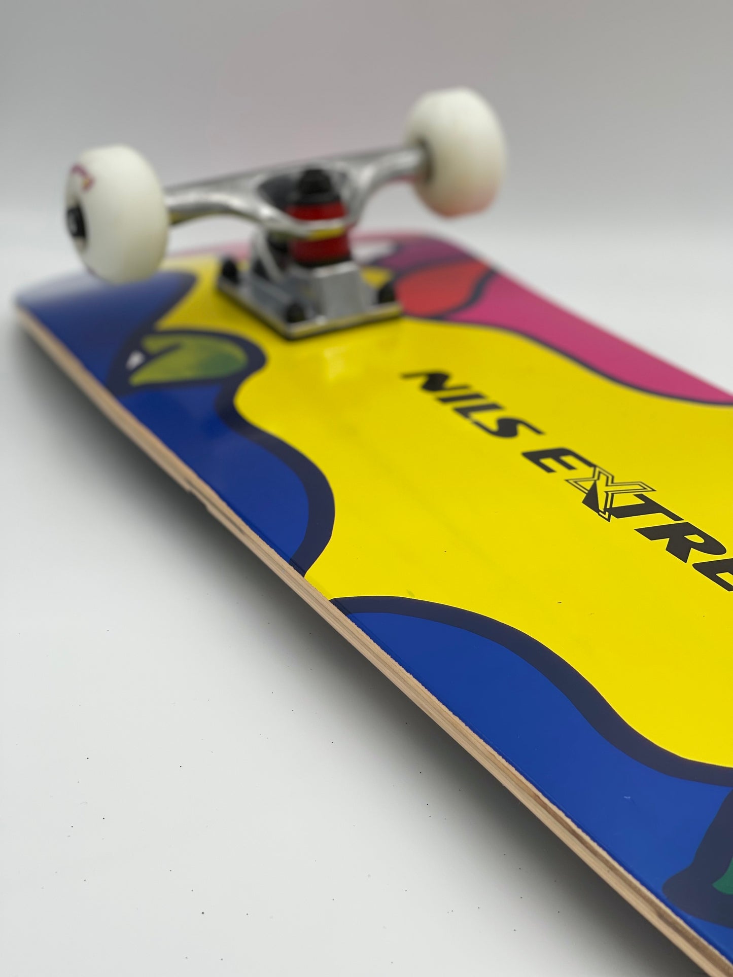 Patineta Skate Omni What is Love?